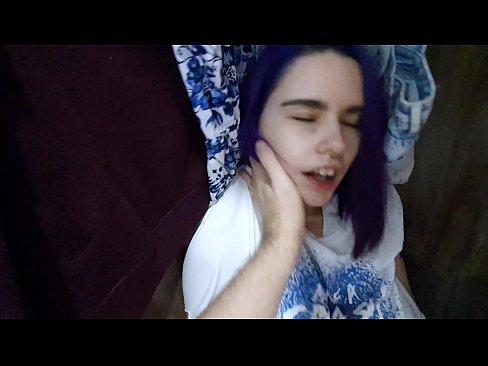 ❤️ Vaig trobar la meva germana a l'armari i la vaig ajudar a correr-se ❌ Porno al ca.dewporn.ru ﹏